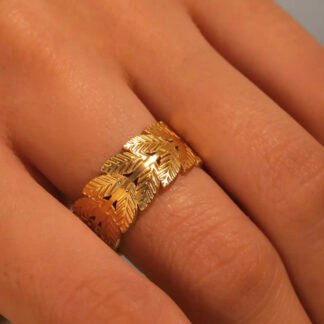 bague en forme de feuille